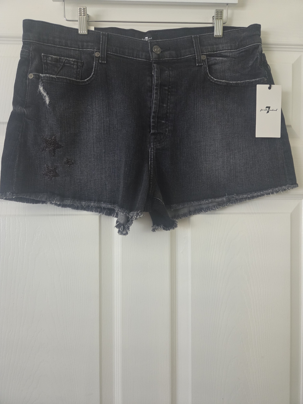 NWT 7 For All Man Kind Blackwashed Cutoff Denim Shorts w Star Accents Women's 32